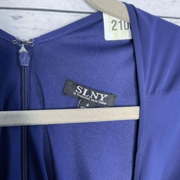 NWT SLNY Cape-Like Sleeve Knee Length Evening Shift Dress Women Size 4 Purple - Picture 2 of 12